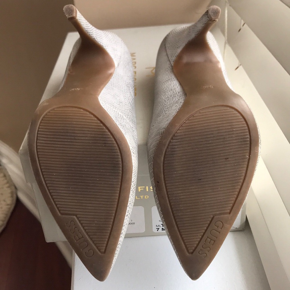 🚫SOLD🚫 GUESS Pumps/Heels - like new condition! - Picture 5 of 5